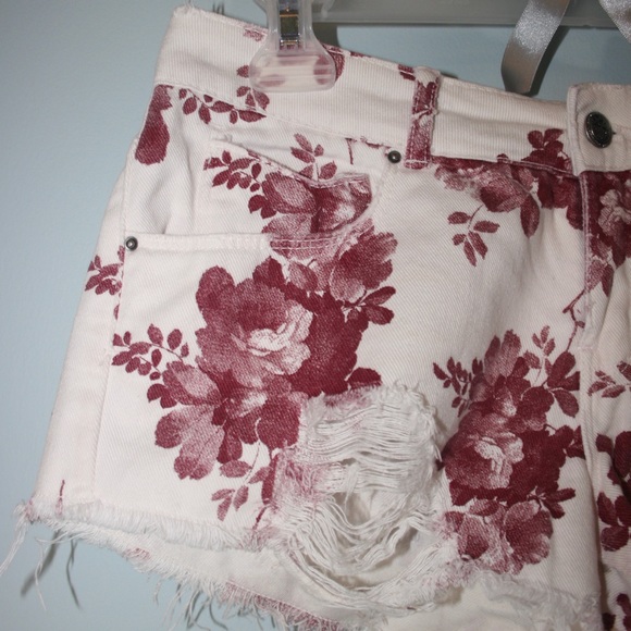 Denim Rose-Printed Shorts - Picture 4 of 4